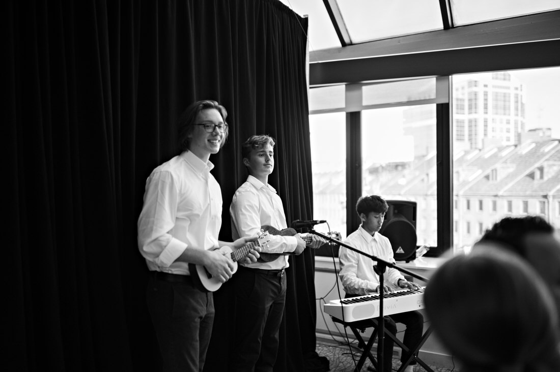 Musicians playing at a wedding at the Bostonian Hotel