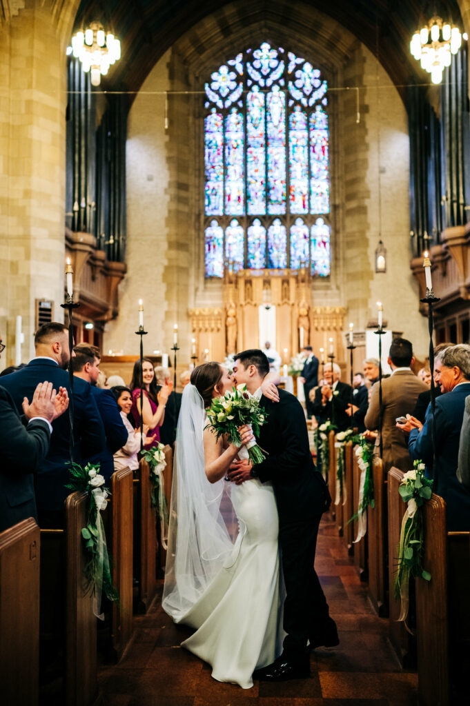 newlyweds-kiss-in-church